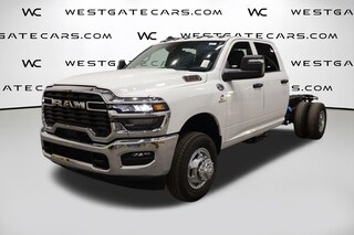 2026 Ram 3500 TRADESMAN CREW CAB CHASSIS 4X4 60' CA Pickup