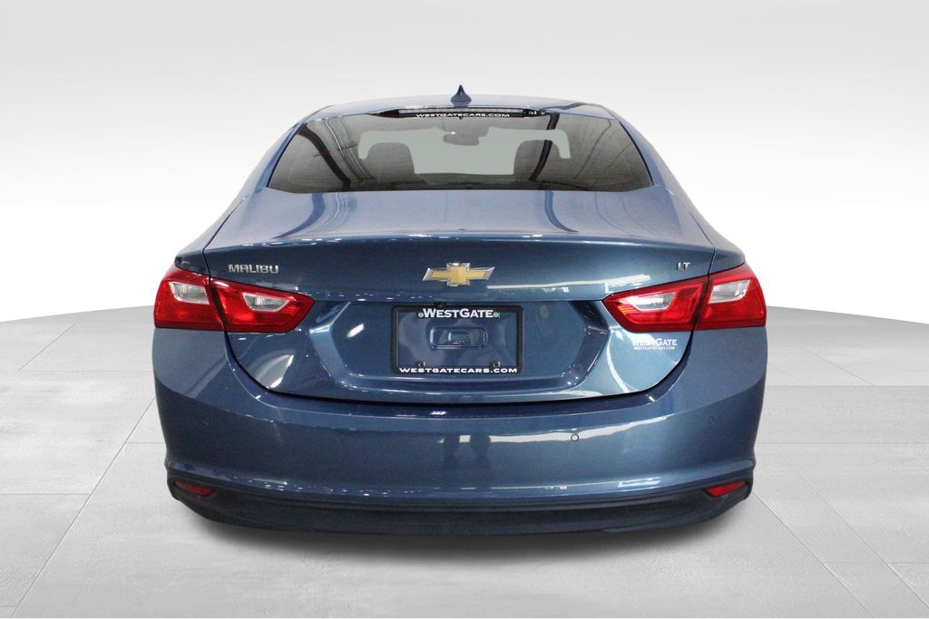 2024 Chevrolet Malibu 1LT photo 4