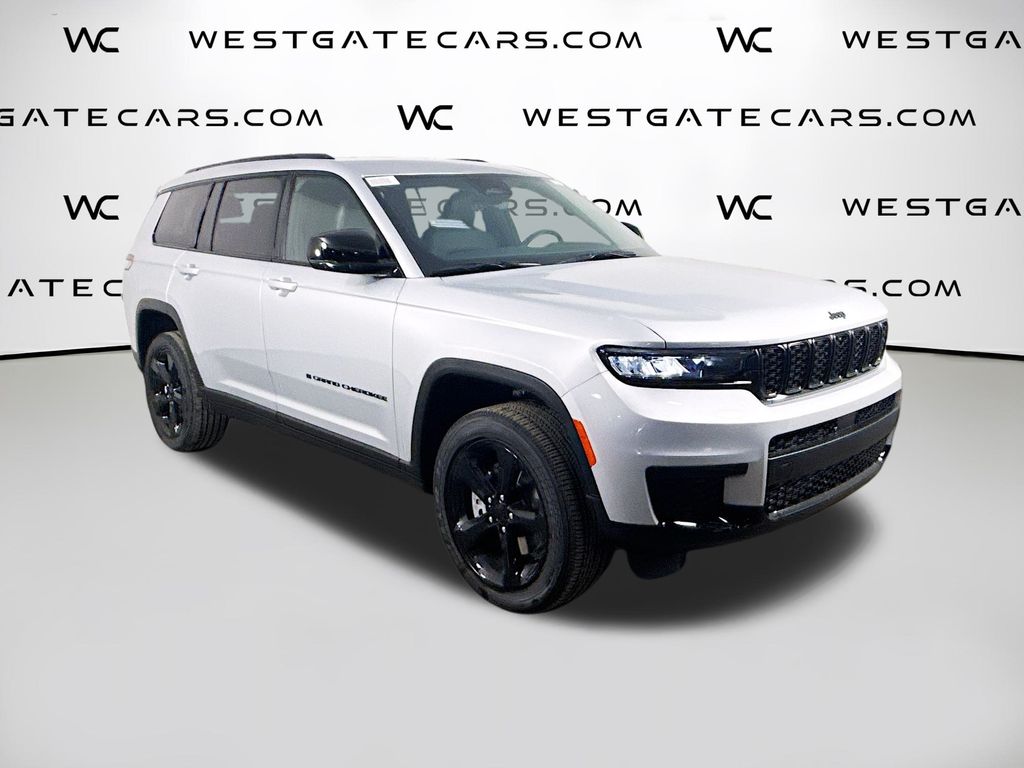 2025 Jeep Grand Cherokee L Altitude's photo