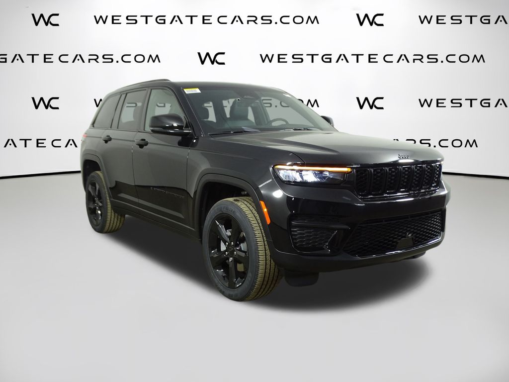 2025 Jeep Grand Cherokee Altitude's photo