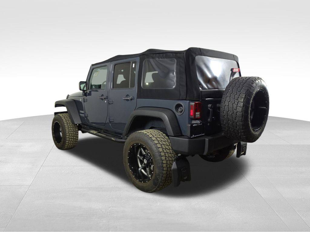 2017 Jeep Wrangler Unlimited Sport photo 3