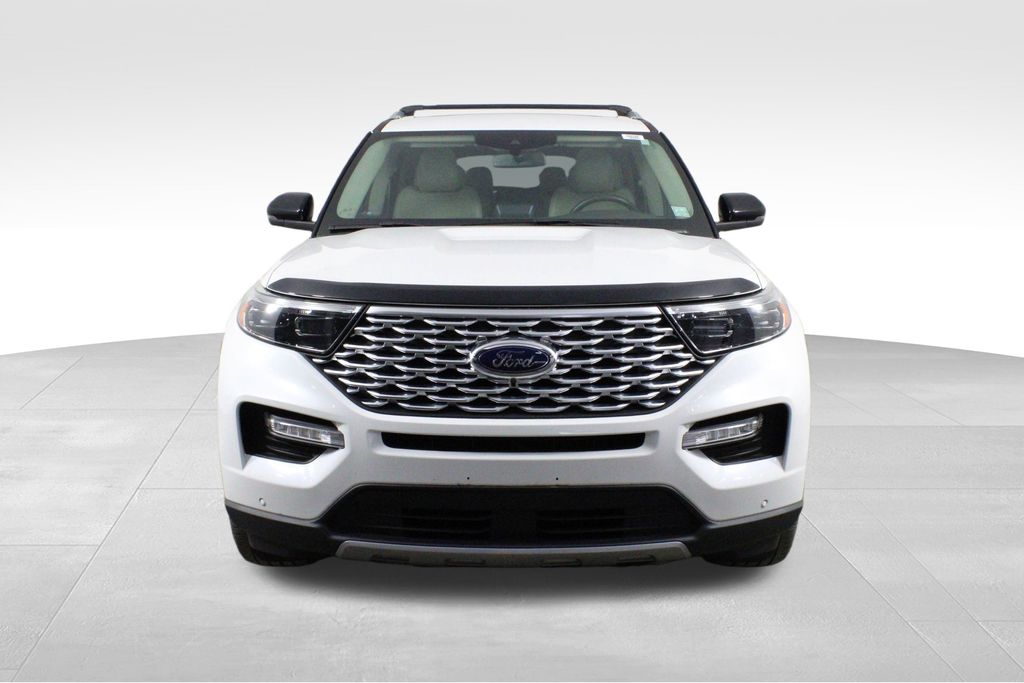 2020 Ford Explorer Platinum photo 2