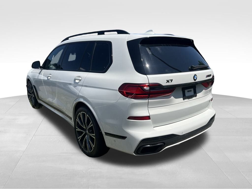 2021 Bmw X7 M50i photo 3