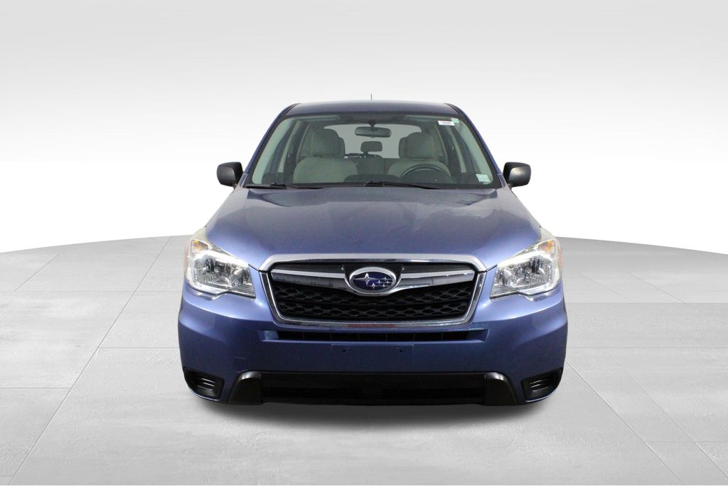 2015 Subaru Forester 2.5i photo 2