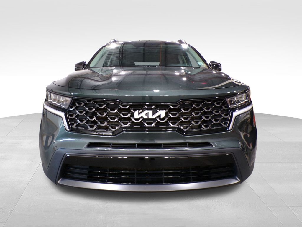 2022 Kia Sorento S photo 2