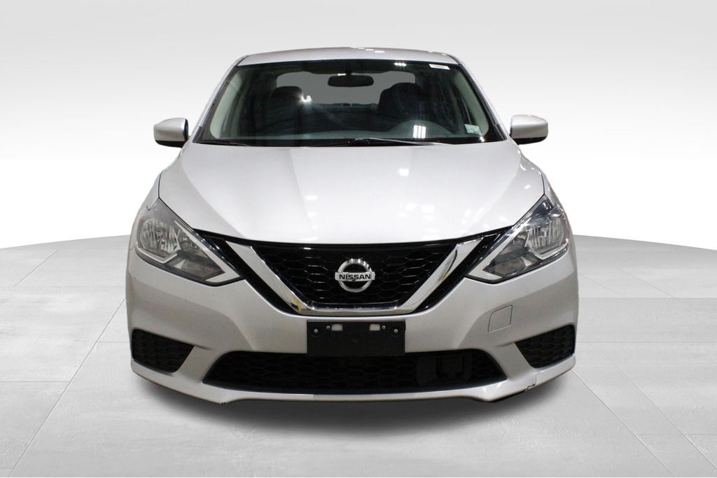 2019 Nissan Sentra SV photo 2