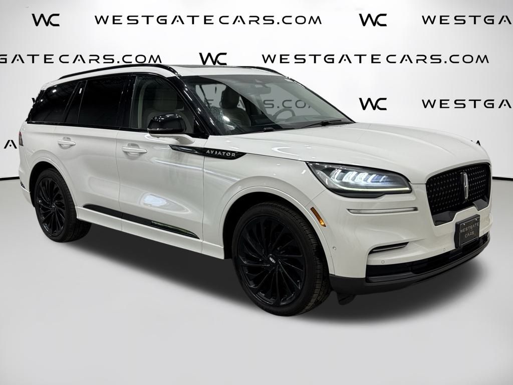 2023 Lincoln Aviator Reserve's photo