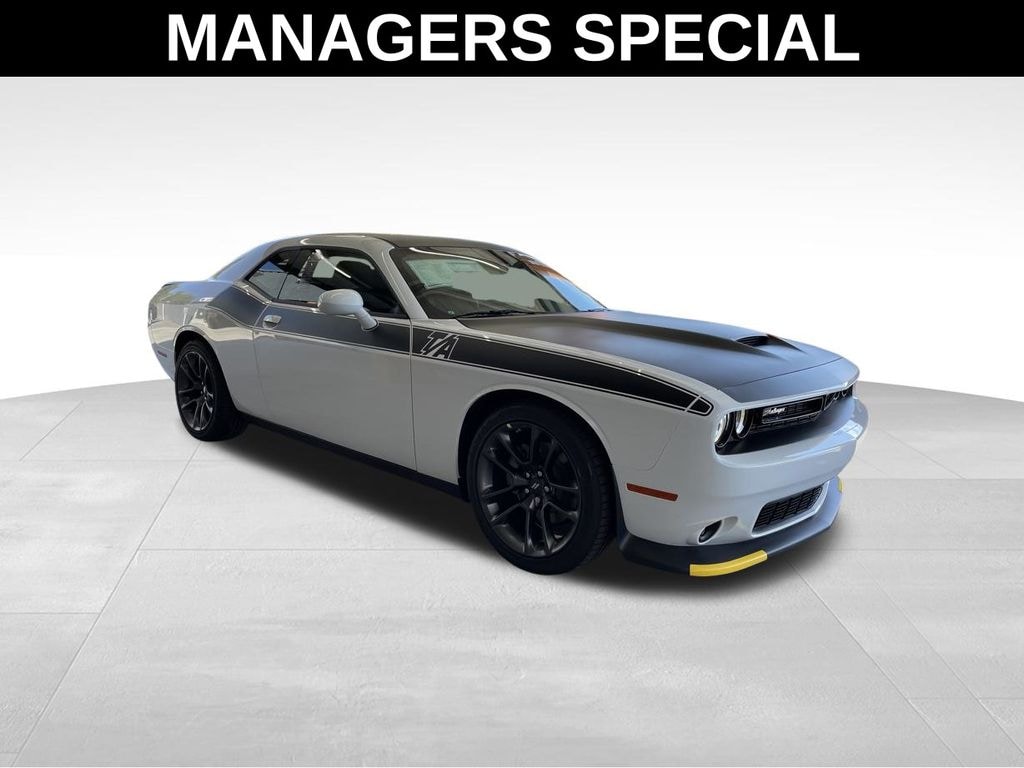 New 2023 Dodge Challenger R/T Coupe