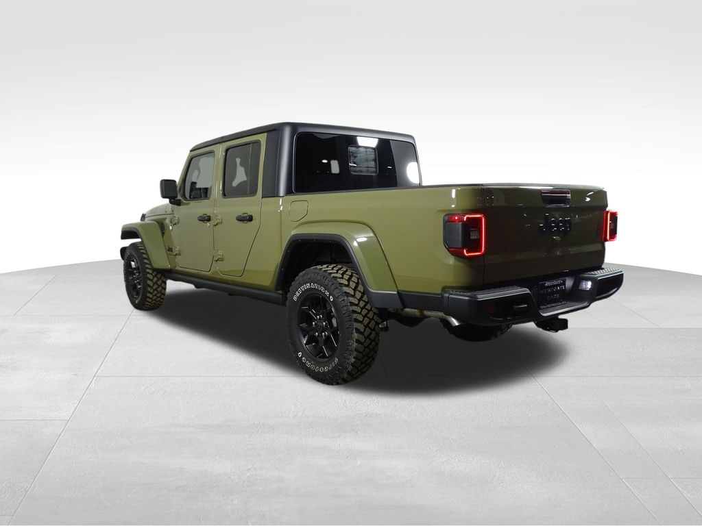 New 2025 Jeep Gladiator WILLYS 4X4 Pickup