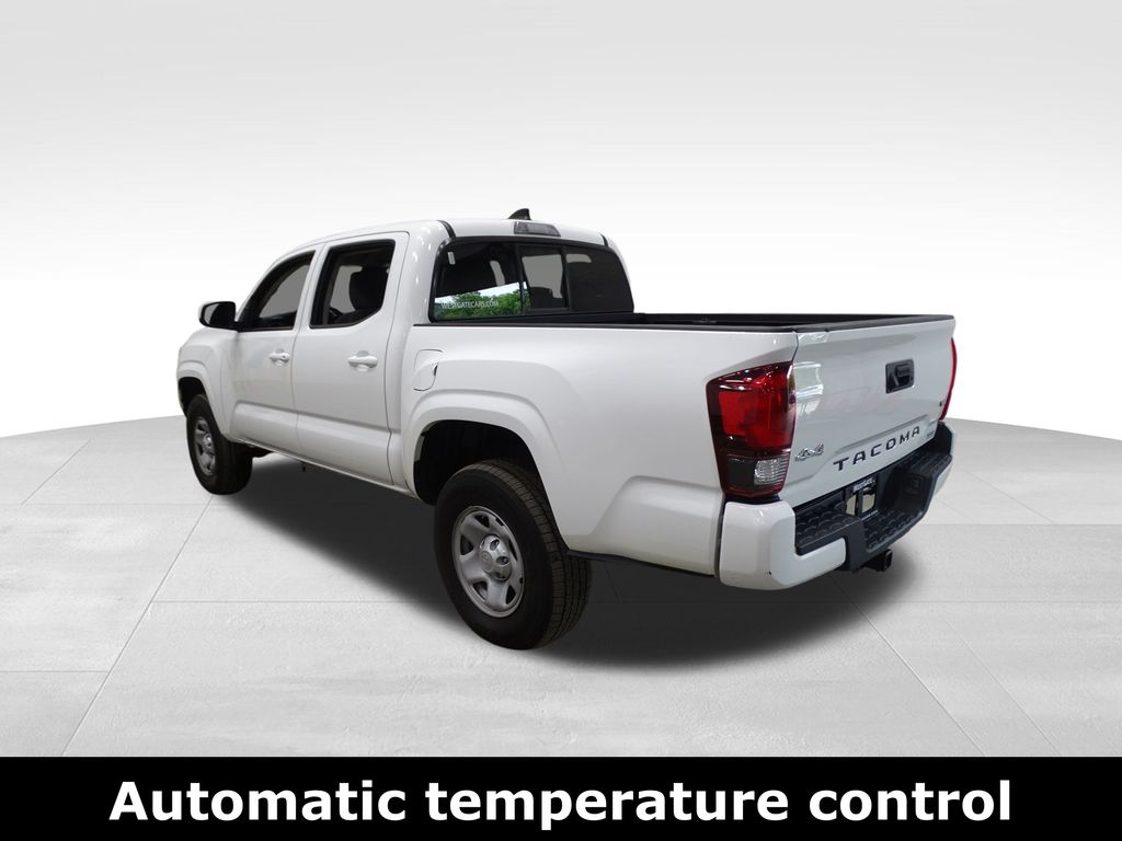 2023 Toyota Tacoma SR5 photo 3