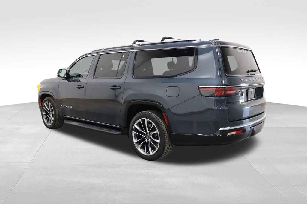 2024 Jeep Wagoneer L Series II photo 3