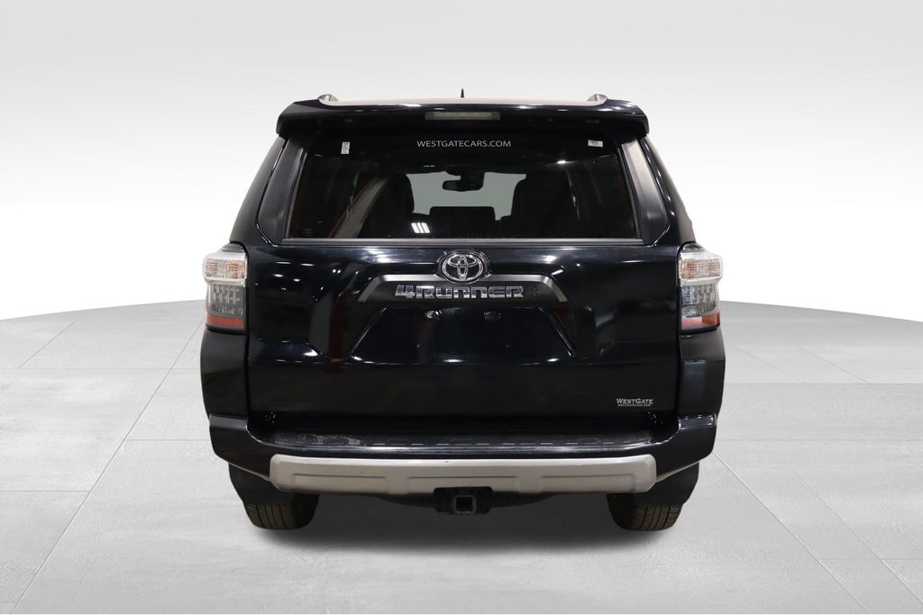 2022 Toyota 4Runner TRD Off-Road Premium photo 4