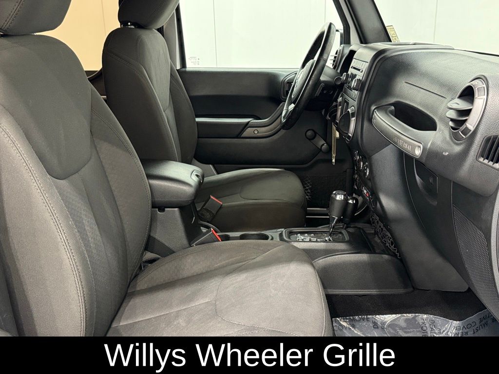 2018 Jeep Wrangler JK Willys Wheeler - Photo 13