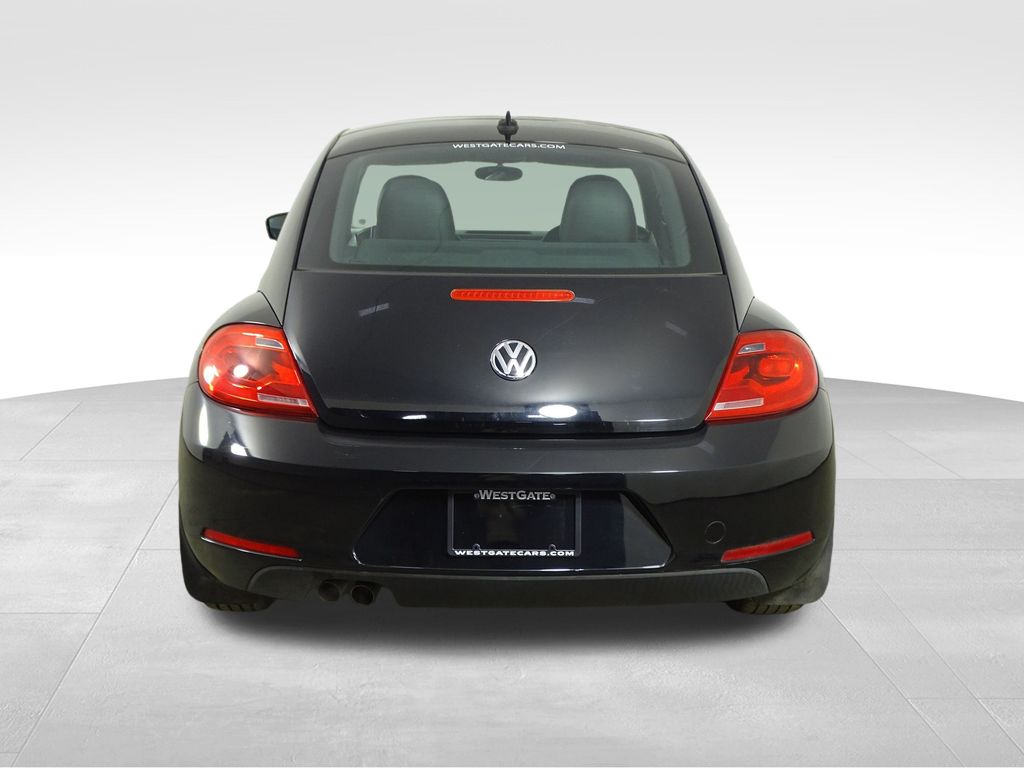 2014 Volkswagen Beetle 2.5L photo 4