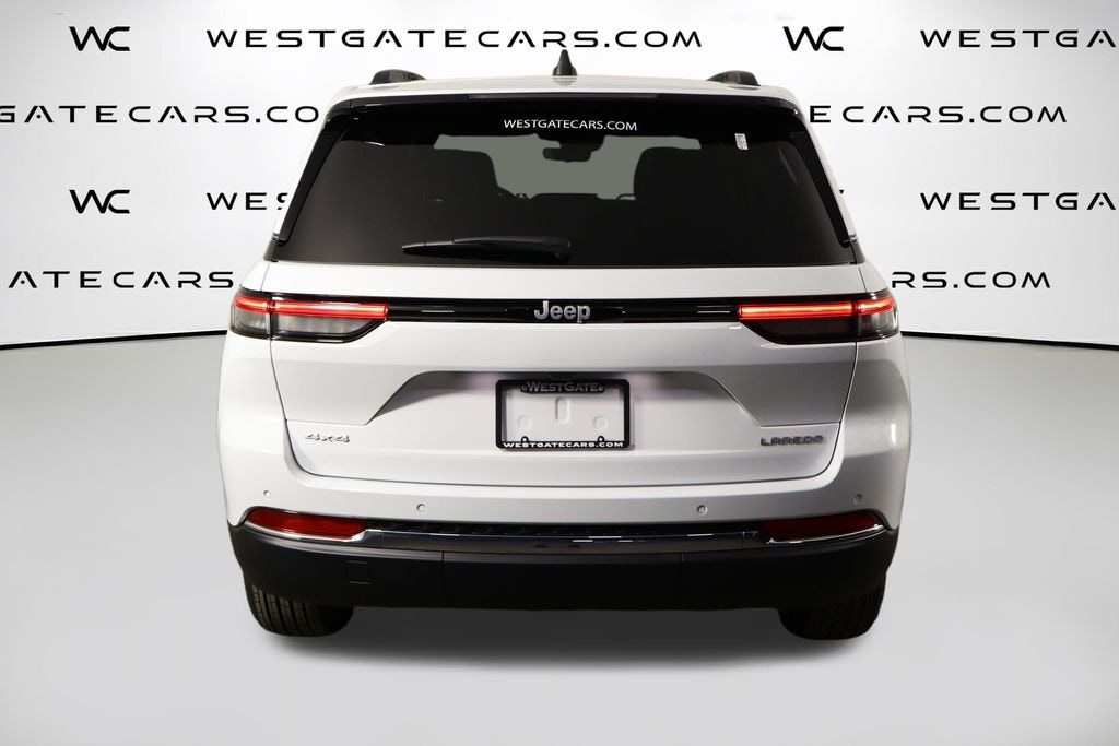 New 2026 Jeep Grand Cherokee LAREDO 4X4 Sport Utility