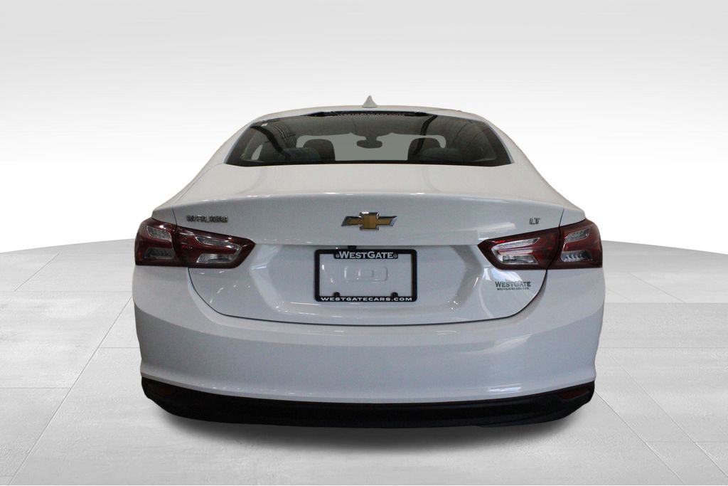 2022 Chevrolet Malibu 1LT photo 4