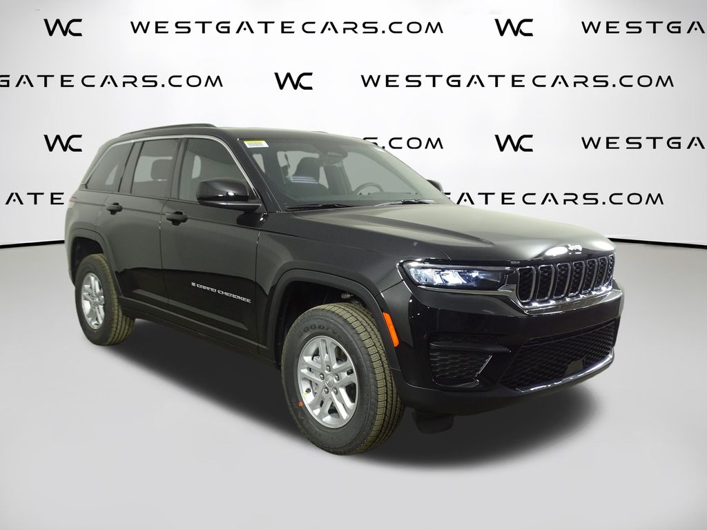 2025 Jeep Grand Cherokee Laredo's photo