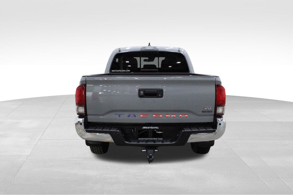 2021 Toyota Tacoma SR5 Double Cab photo 4