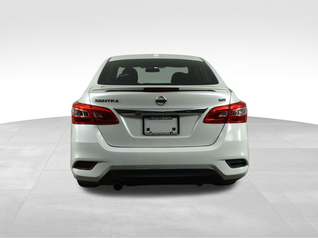 2018 Nissan Sentra SR photo 4