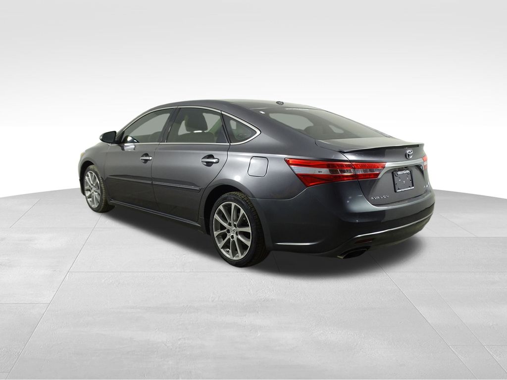 2015 Toyota Avalon XLE Touring photo 3