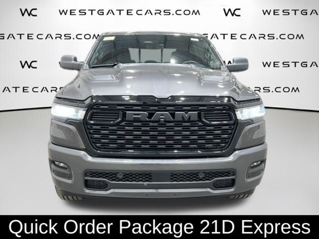 New 2026 Ram 1500 EXPRESS CREW CAB 4X4 5'7 BOX Pickup
