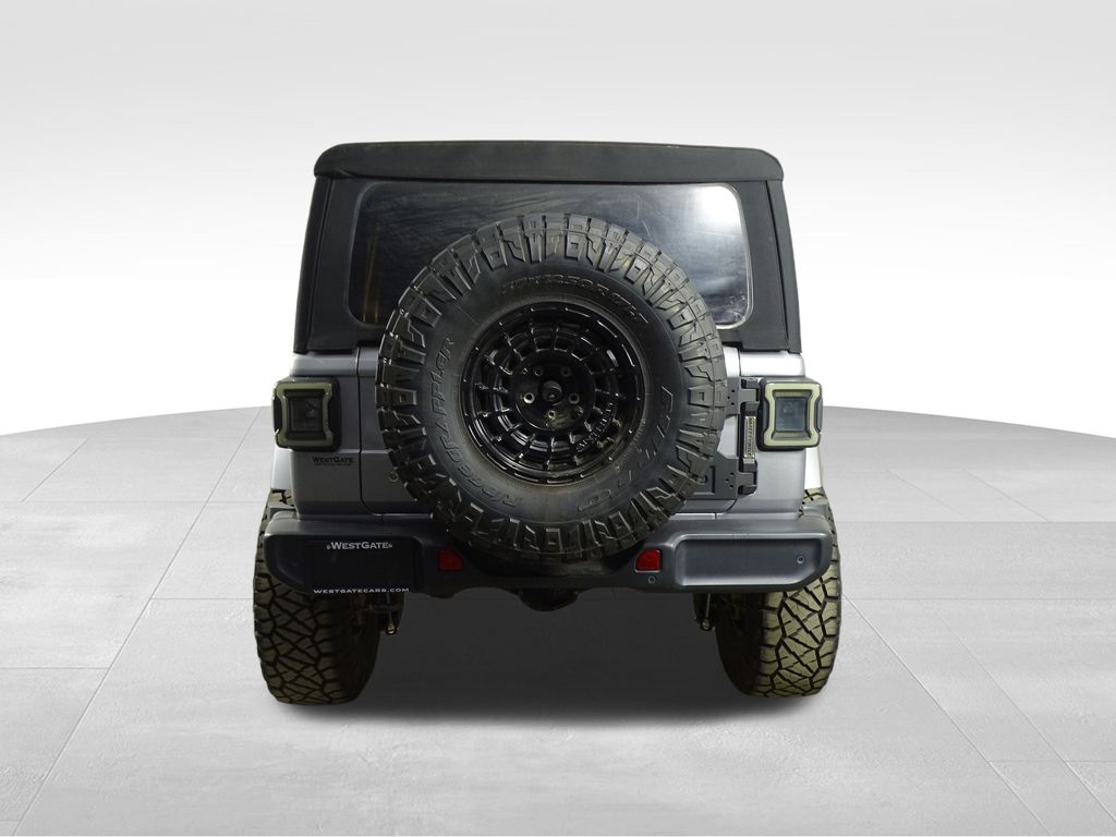 2018 Jeep Wrangler Unlimited Sahara photo 4