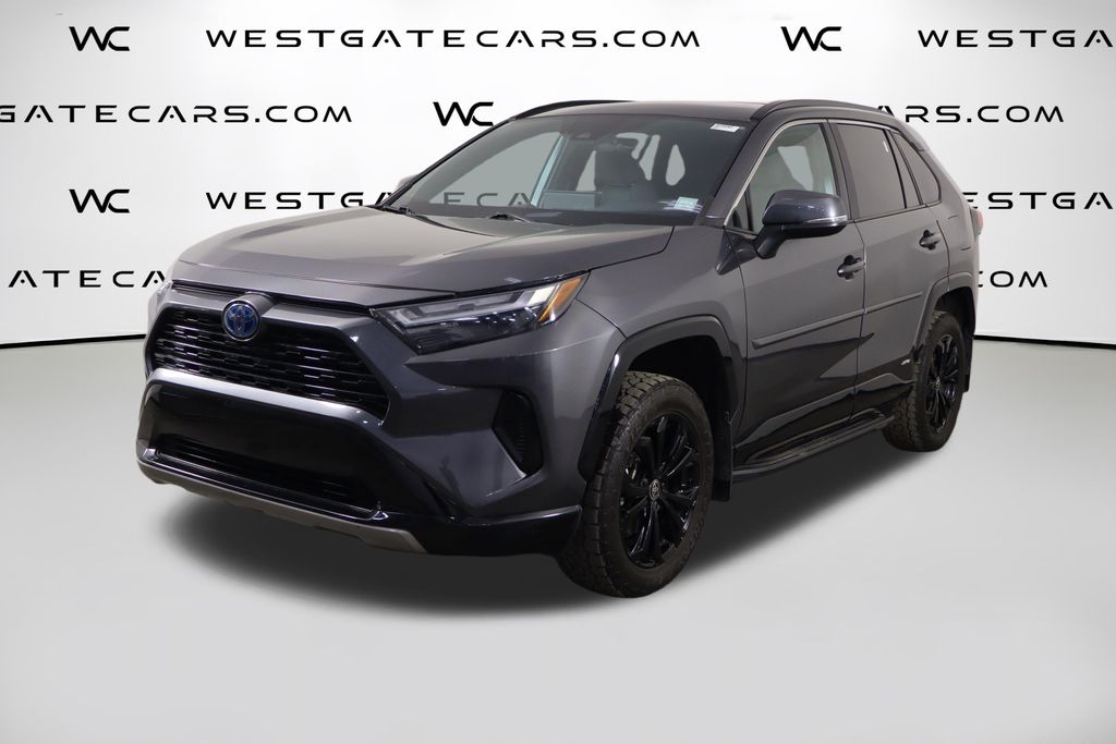 2022 Toyota RAV4 SE