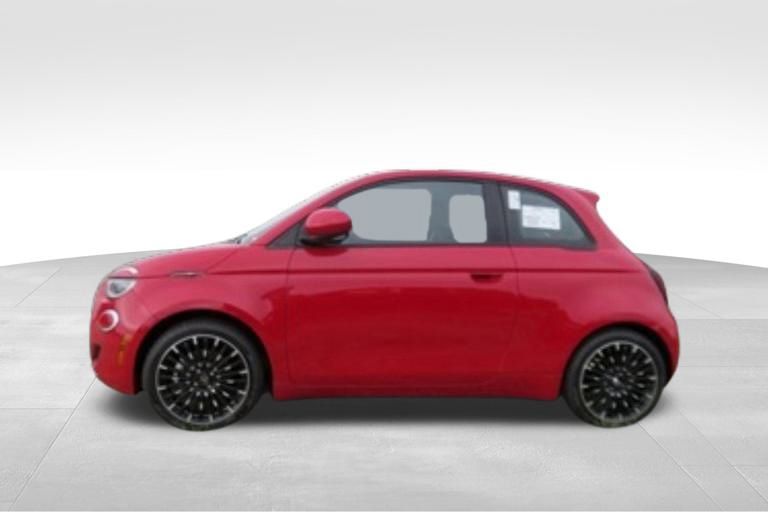 2024 Fiat 500e Red photo 3