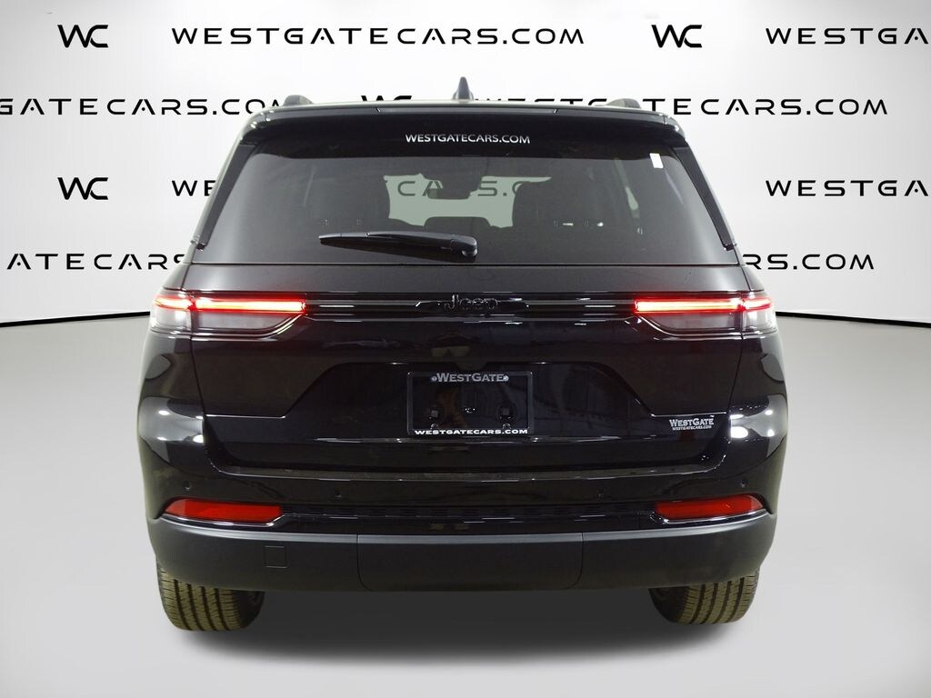 New 2025 Jeep Grand Cherokee ALTITUDE 4X2 Sport Utility