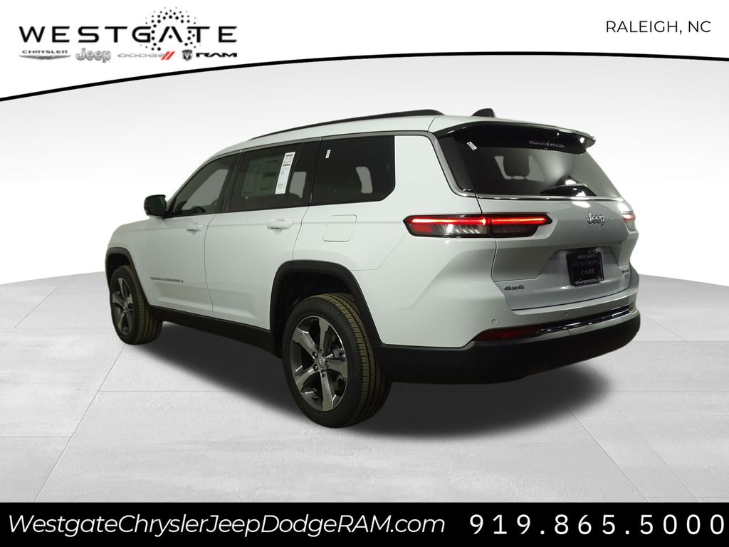 2025 Jeep Grand Cherokee L photo 3