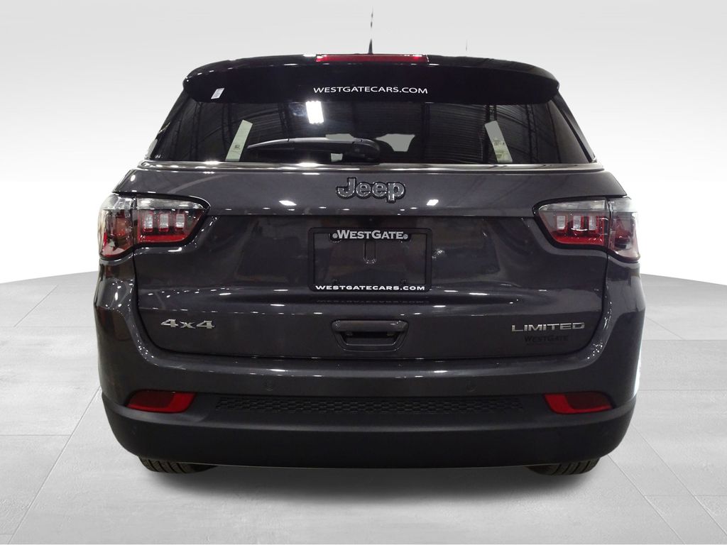 2024 Jeep Compass Limited photo 4