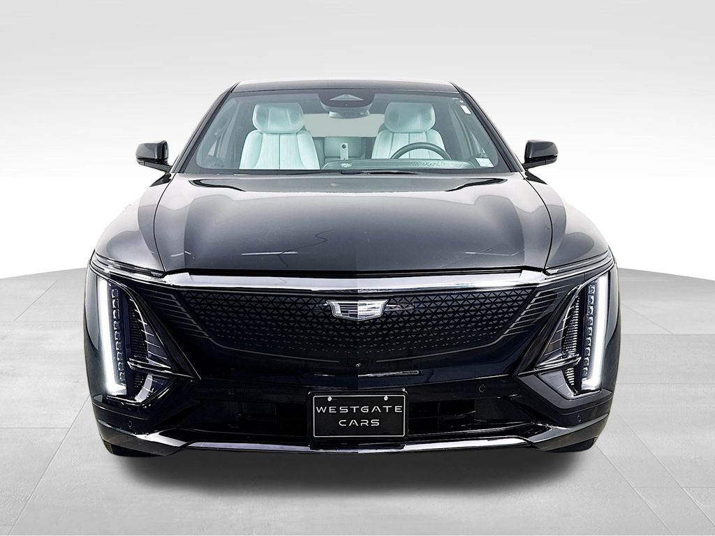 2024 Cadillac Lyriq Sport photo 2