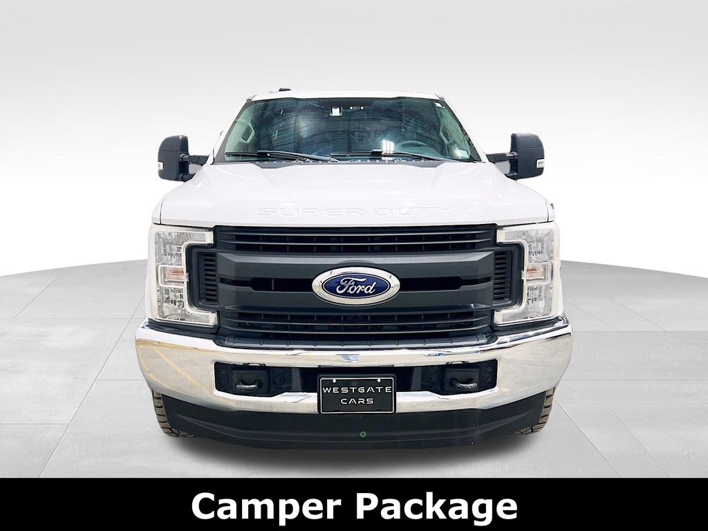 2017 Ford F-350 XL photo 2