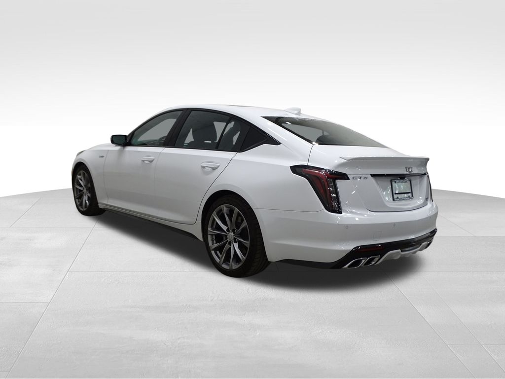 2024 Cadillac CT5 photo 3