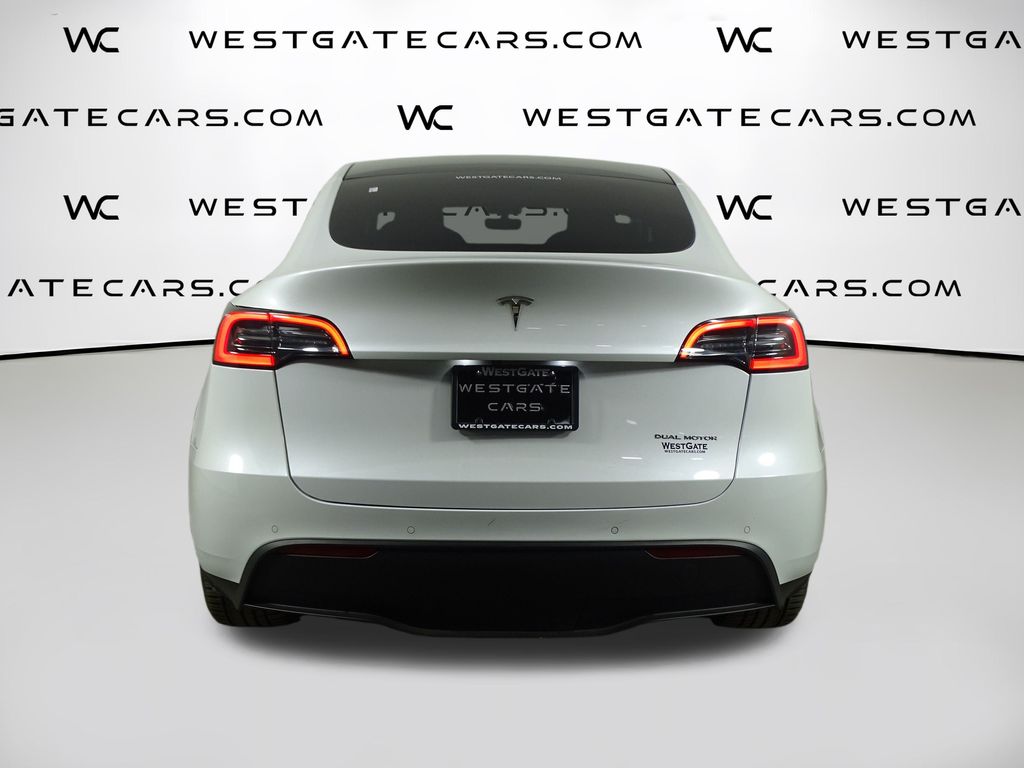 2022 Tesla Model Y Long Range photo 4