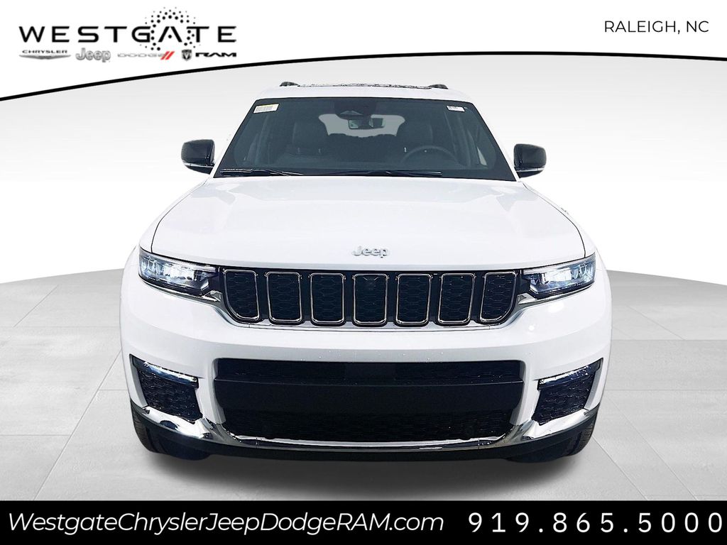 2025 Jeep Grand Cherokee Limited photo 2