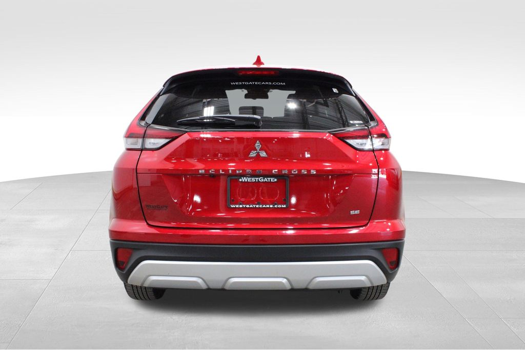 2024 Mitsubishi Eclipse Cross SE photo 4