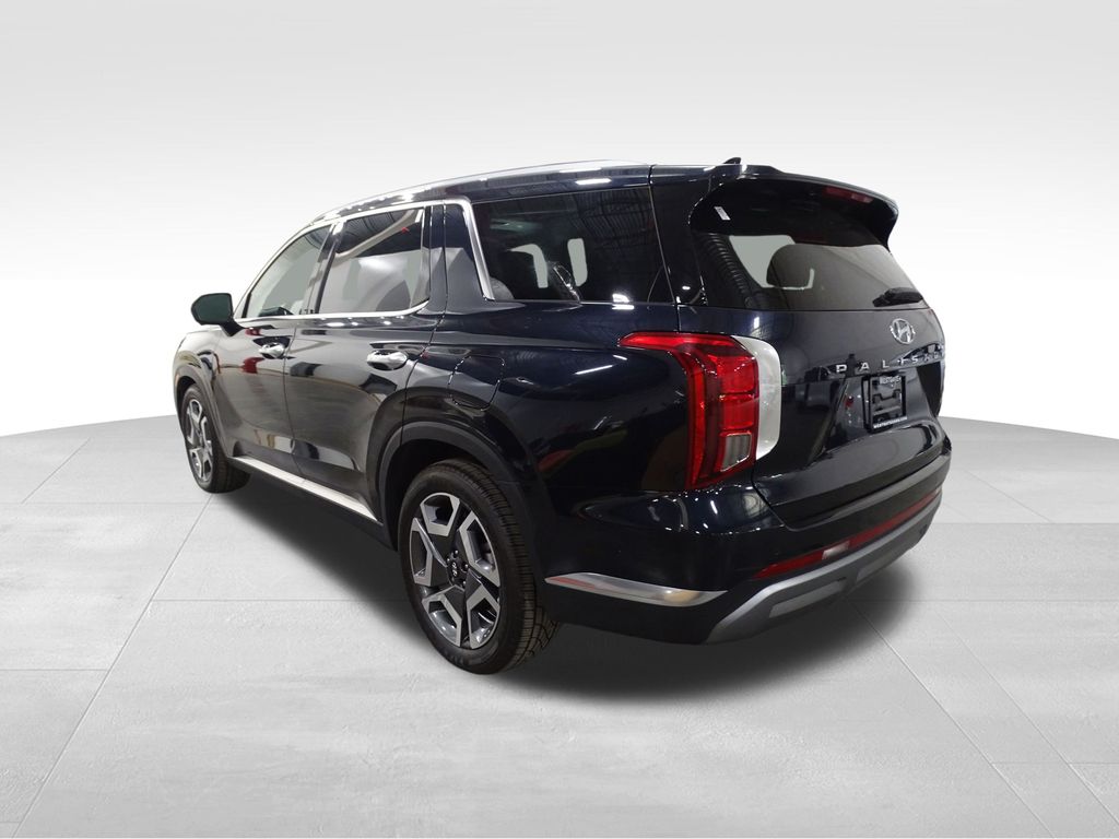 2024 Hyundai Palisade Limited photo 3