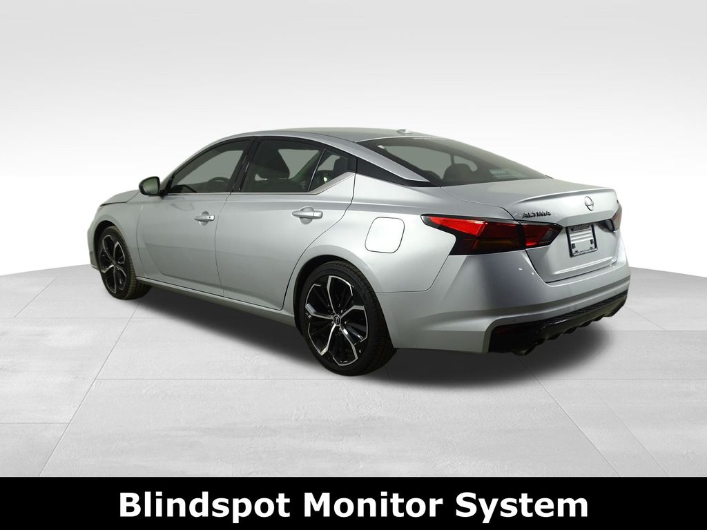 2024 Nissan Altima 2.5 SR photo 3