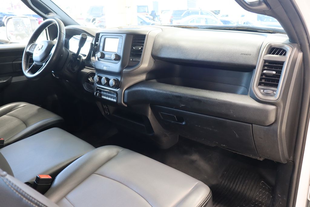 2022 RAM Ram 3500 Chassis Cab Tradesman - Photo 22