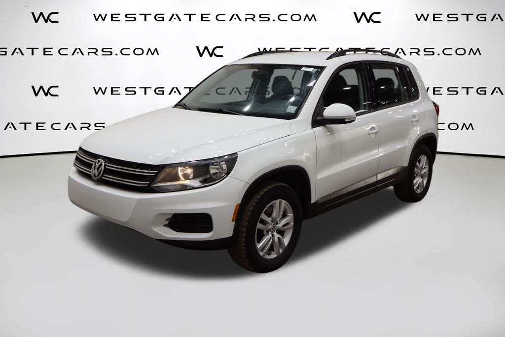 2015 Volkswagen Tiguan S's photo