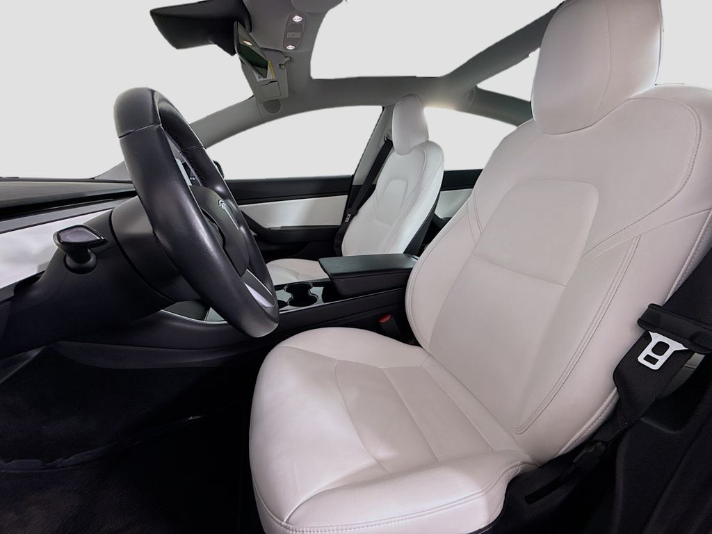 2019 Tesla Model 3 Long Range photo 4
