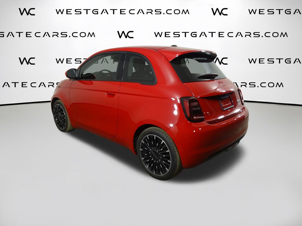2024 Fiat 500e Red photo 3