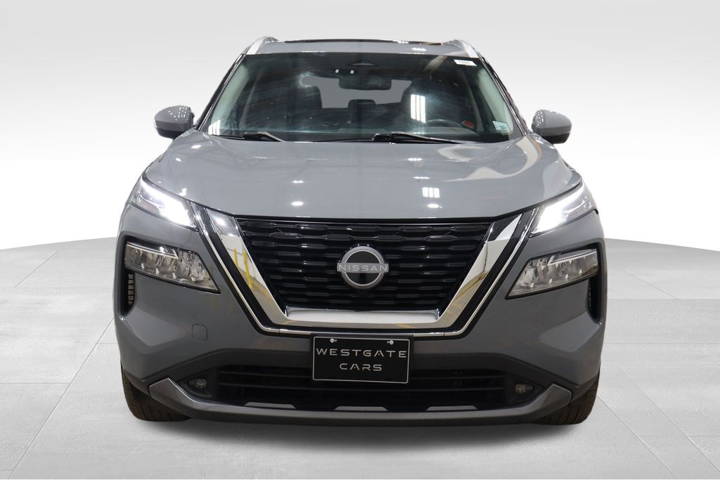 2022 Nissan Rogue SL photo 2