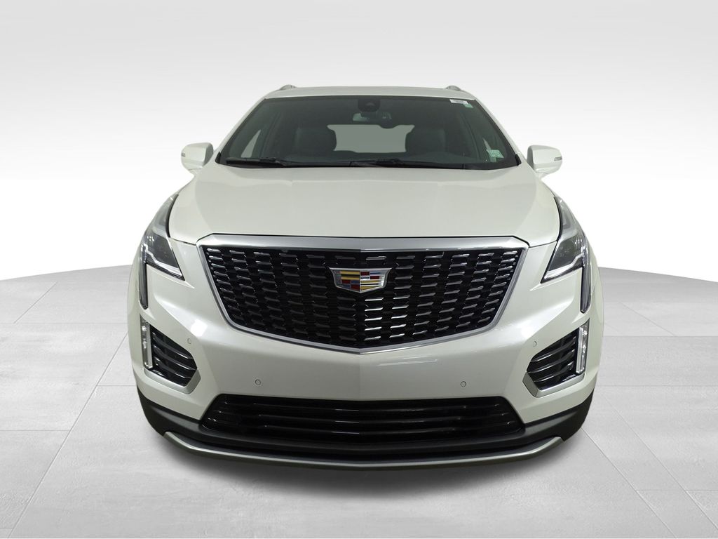 2022 Cadillac XT5 Premium Luxury photo 2
