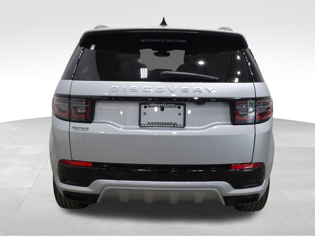 2024 Land Rover Discovery Sport S photo 4