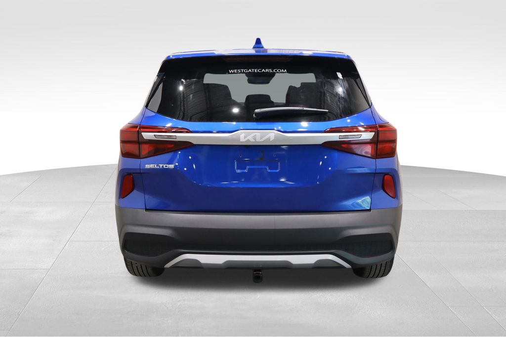 2023 Kia Seltos LX photo 4
