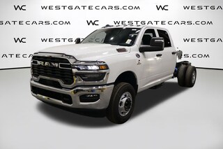 2026 Ram 3500 TRADESMAN CREW CAB CHASSIS 4X4 60' CA Pickup