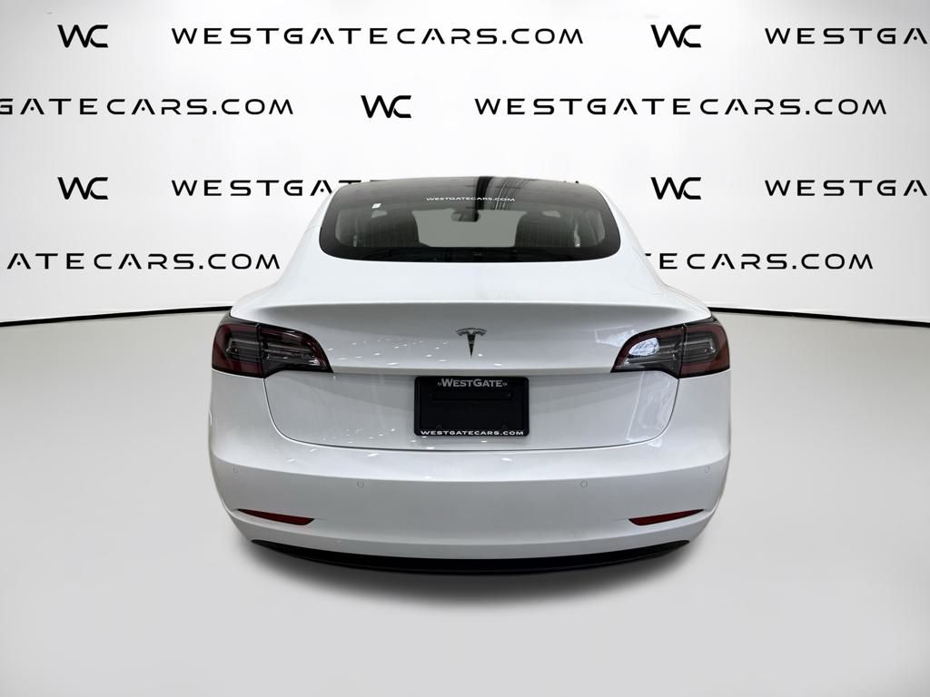 2020 Tesla Model 3 Standard Range Plus photo 3