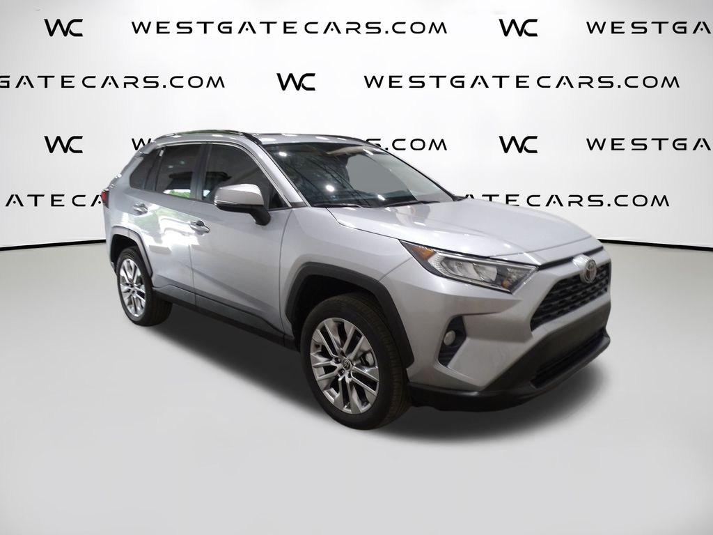 2021 Toyota RAV4 XLE Premium's photo